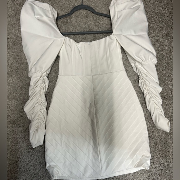 MIMII London White COTTON TUDOR SLEEVE MINI DRESS - Picture 7 of 7